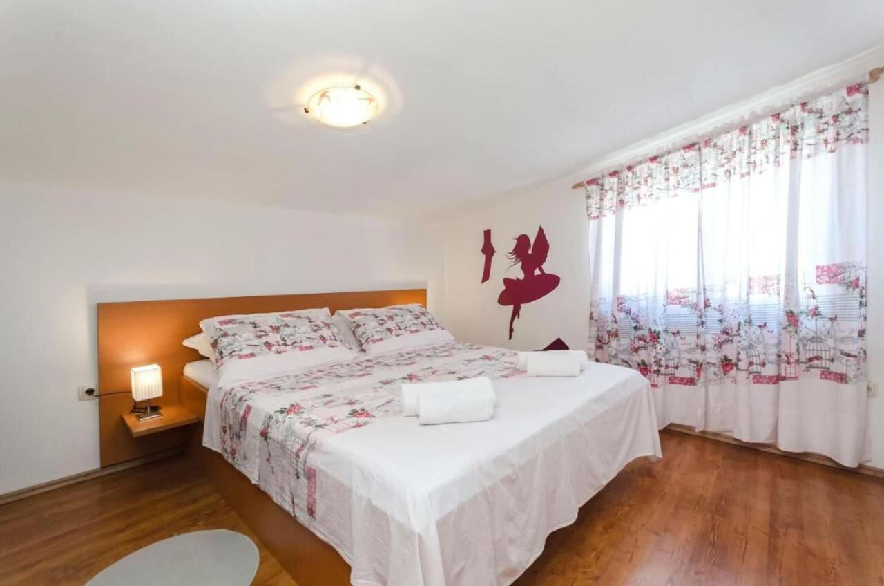 Apartment Marija Vodice Exterior photo