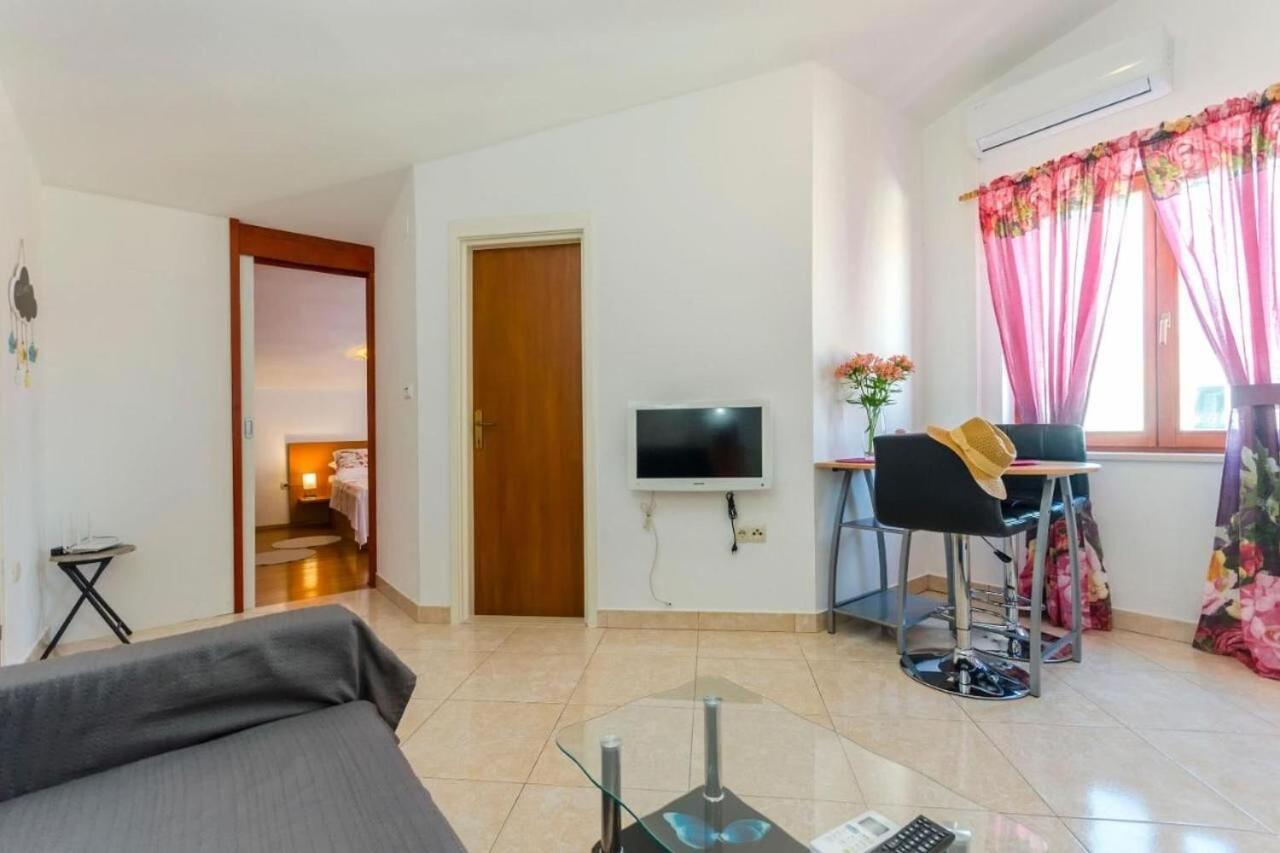 Apartment Marija Vodice Exterior photo